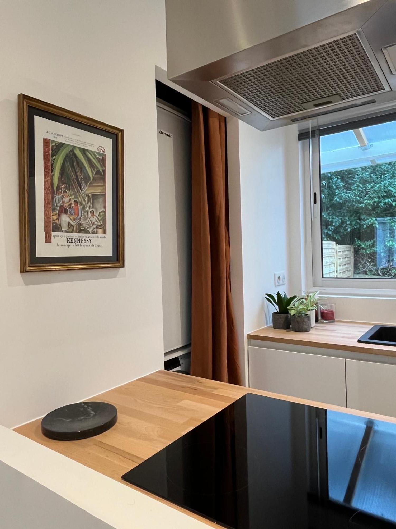 Loft Avec Terrasse Et Jardin Apartment Angouleme Bagian luar foto
