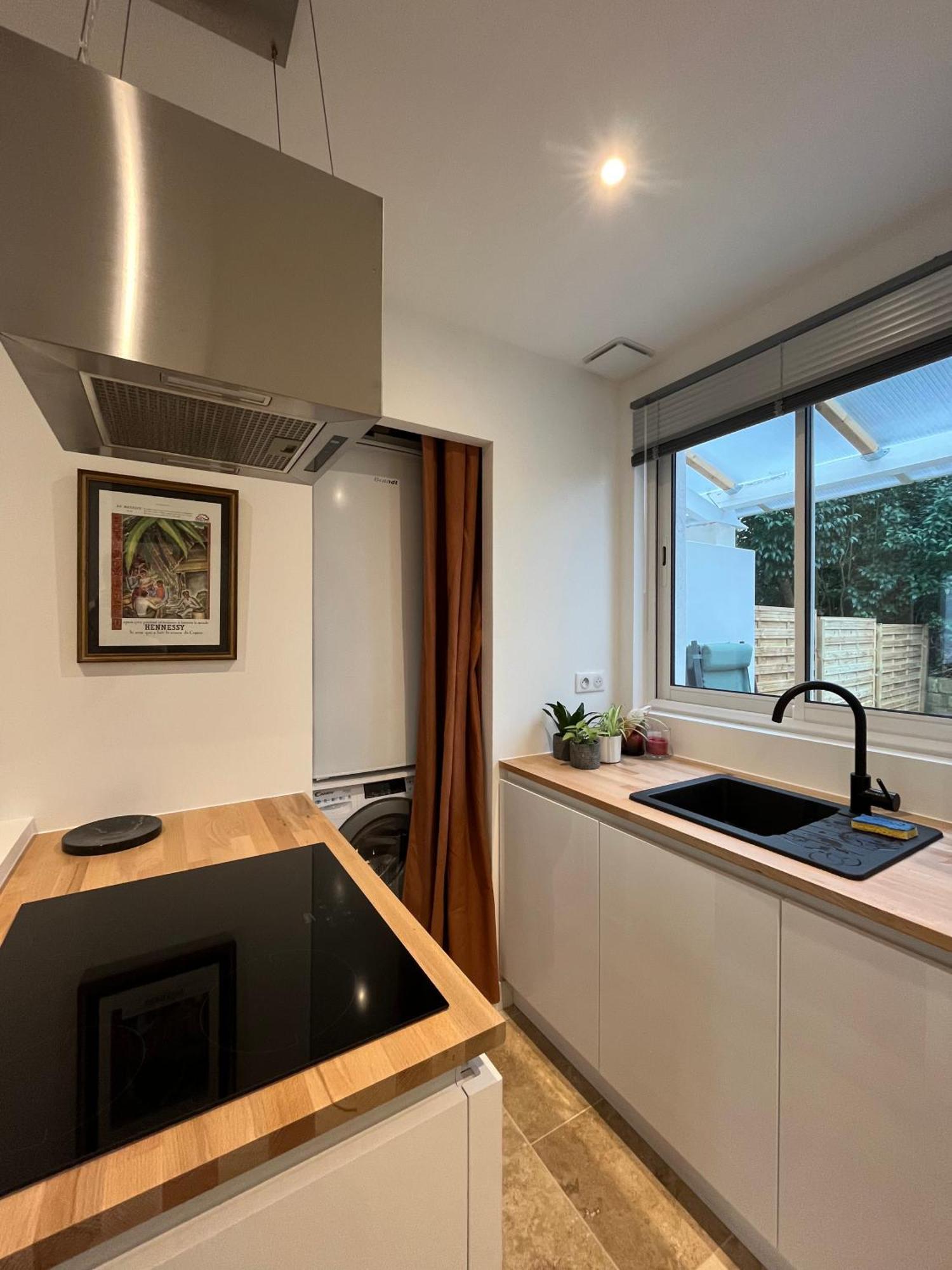 Loft Avec Terrasse Et Jardin Apartment Angouleme Bagian luar foto