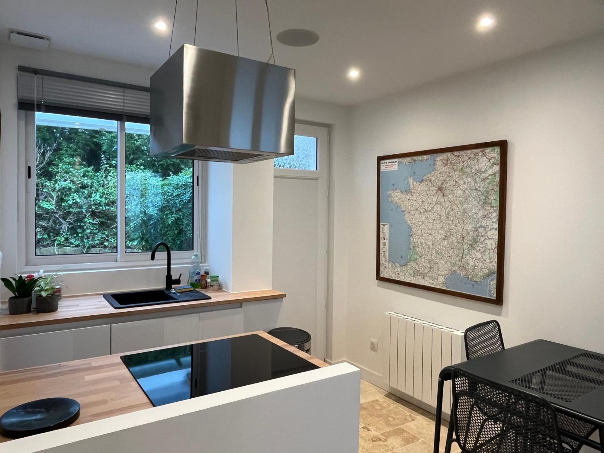 Loft Avec Terrasse Et Jardin Apartment Angouleme Bagian luar foto